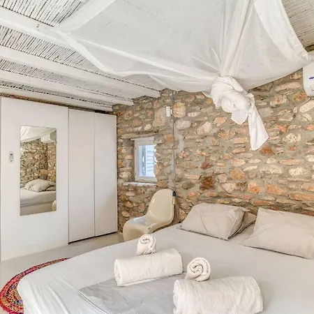 Villa Finca - Atypical