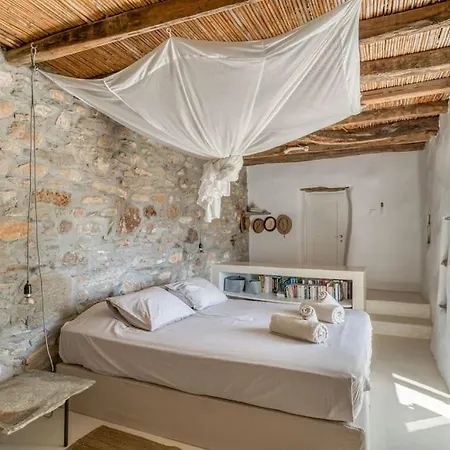 Villa Finca - Atypical