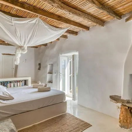 Villa Finca - Atypical